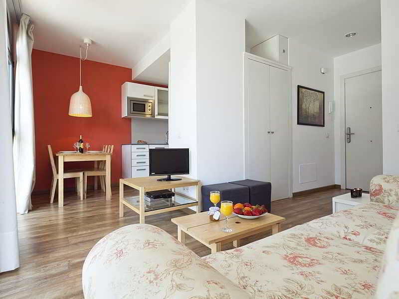 Inside Barcelona Apartments Sants מראה חיצוני תמונה